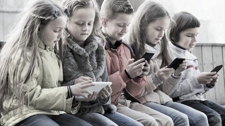 Sosyal medya çocuklarda depresyona yol açıyor