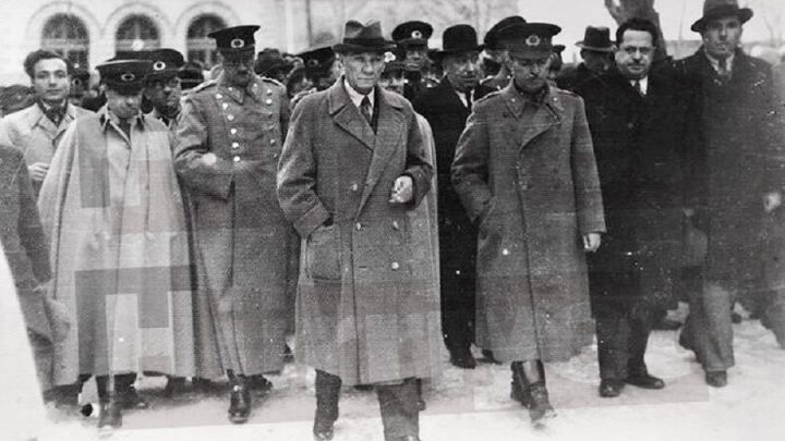 Osman Şevki Bey’in Arşivinden Atatürk’ün Hiç Görülmemiş Fotoğrafları Ortaya Çıktı