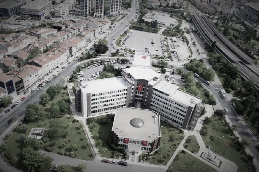 Kadıköy Belediye binası yıkılarak, yerine yeşil alan yapılacak ve deprem toplanma alanı yapılacak Kadıköy Belediye binası yıkılarak, yerine yeşil alan yapılacak ve deprem toplanma alanı yapılacak