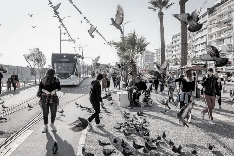 İzmir Valisi’nden uyarı: Vaka sayısı son 10 günde ikiye katlandı! İzmir Valisi’nden uyarı: Vaka sayısı son 10 günde ikiye katlandı!