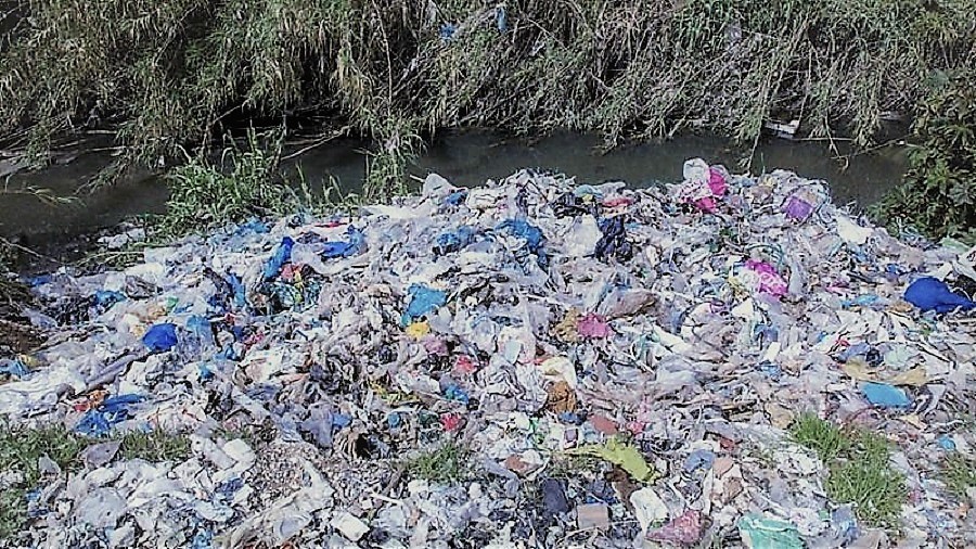 Greenpeace: İngiltere’deki plastik atıkların yaklaşık yüzde 40’ı Türkiye’ye ihraç edildi ve yasa dışı yollarla toplanıp yakıldı
